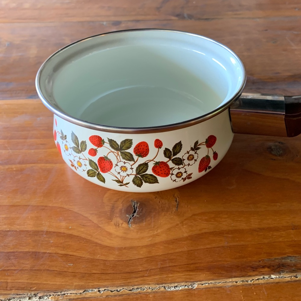 Vintage Sheffield enamel pot